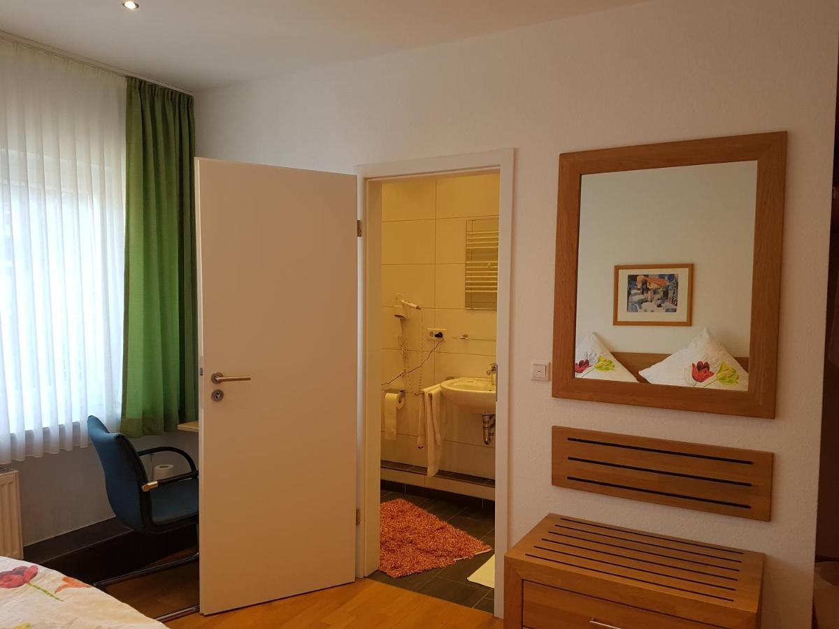 Hotel Pension Haus Pooth Wesel  Exteriör bild