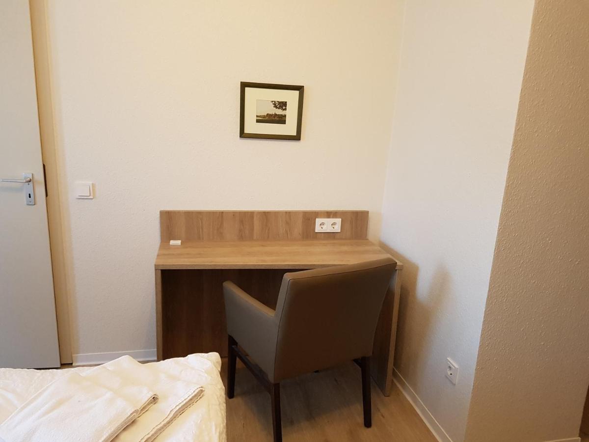 Hotel Pension Haus Pooth Wesel  Exteriör bild