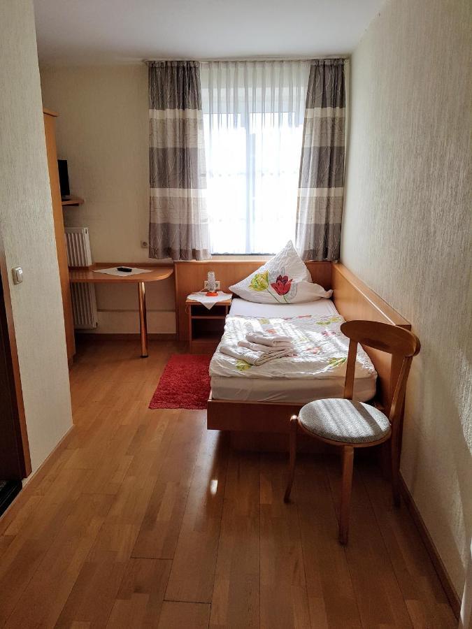 Hotel Pension Haus Pooth Wesel  Exteriör bild